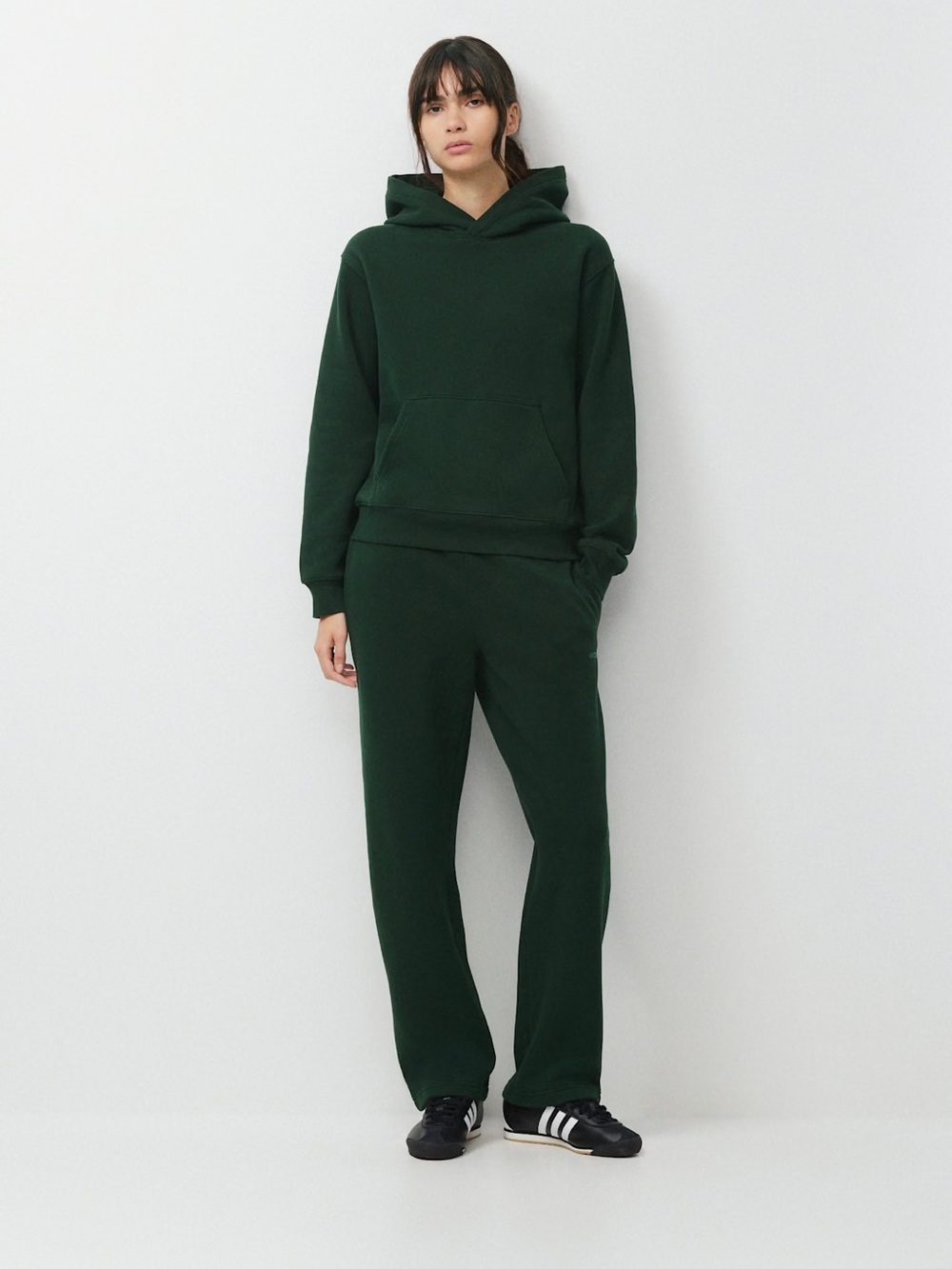 NWT Aritzia Mega Straight Swratpant/ Medium/black